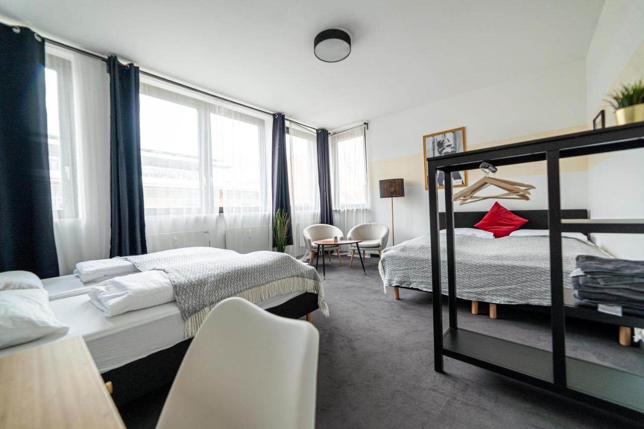 Aparthotel Full House - Shared Bath&kitchen