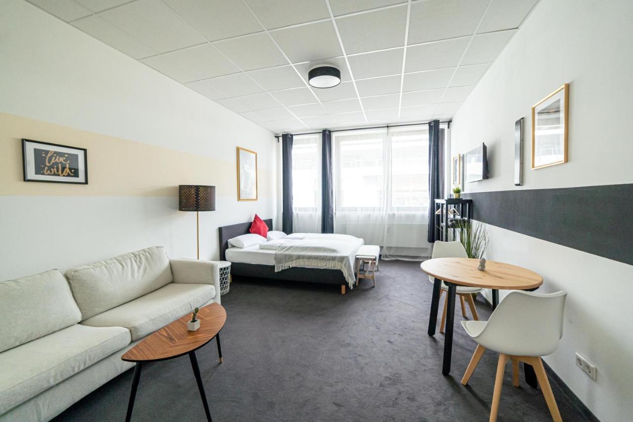 Aparthotel Full House - Shared Bath&kitchen Nürnberg