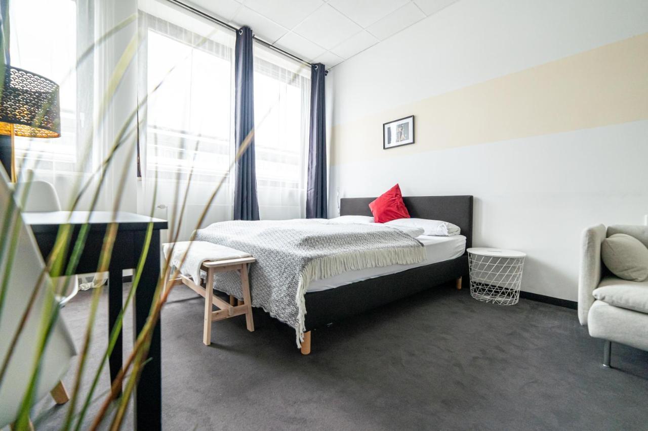 Full House - Shared Bath&kitchen Aparthotel Nürnberg